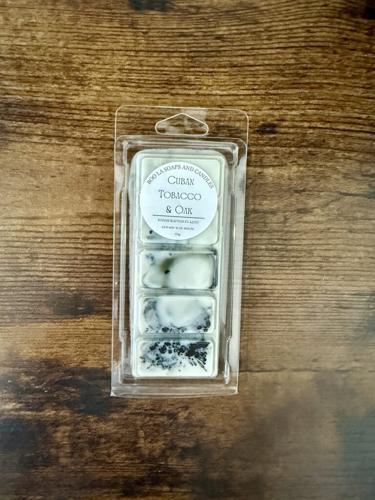 cuban tobacco and oak soy wax melt