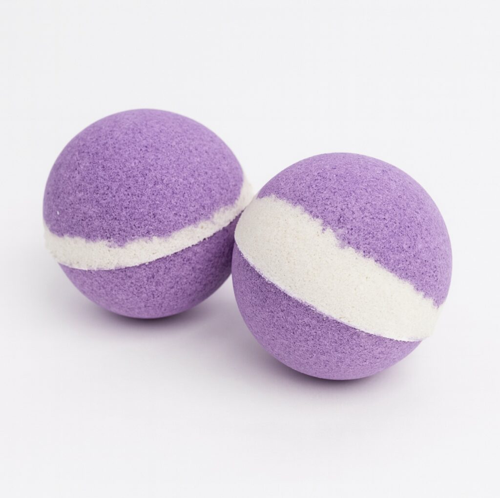 black pomegranate bath bomb