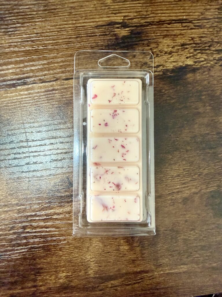 velvet rose and oud wax melt